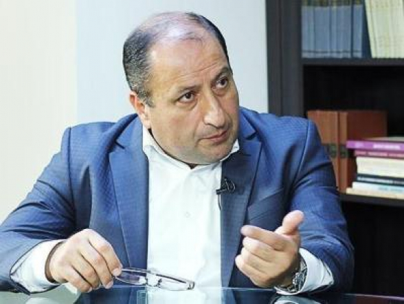 Իրավիճակի պատասխանատուն, բացի Փաշինյանից, Երևանի ընդհանուր իրավասության դատարանի նախագահն է. Հ. Ալումյանը՝ Ա. Դանիբեկյանի՝ քթի պլաստիկ վիրահատության պատճառով անաշխատունակության մասին